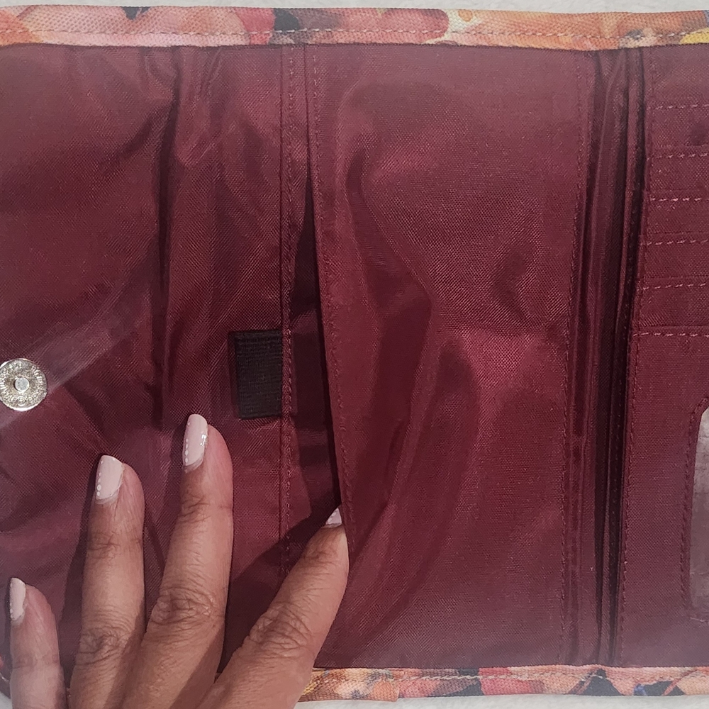 KAVU Floral Wallet - Picture 6 of 7